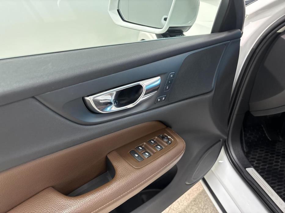 VOLVO V60 2019