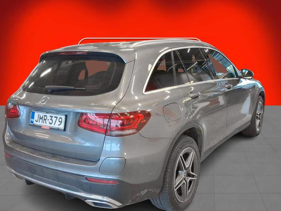 MERCEDES-BENZ GLC 2021