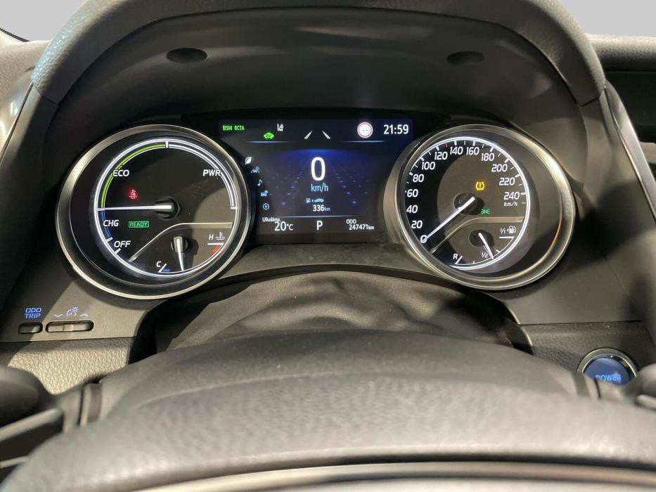 TOYOTA CAMRY 2023