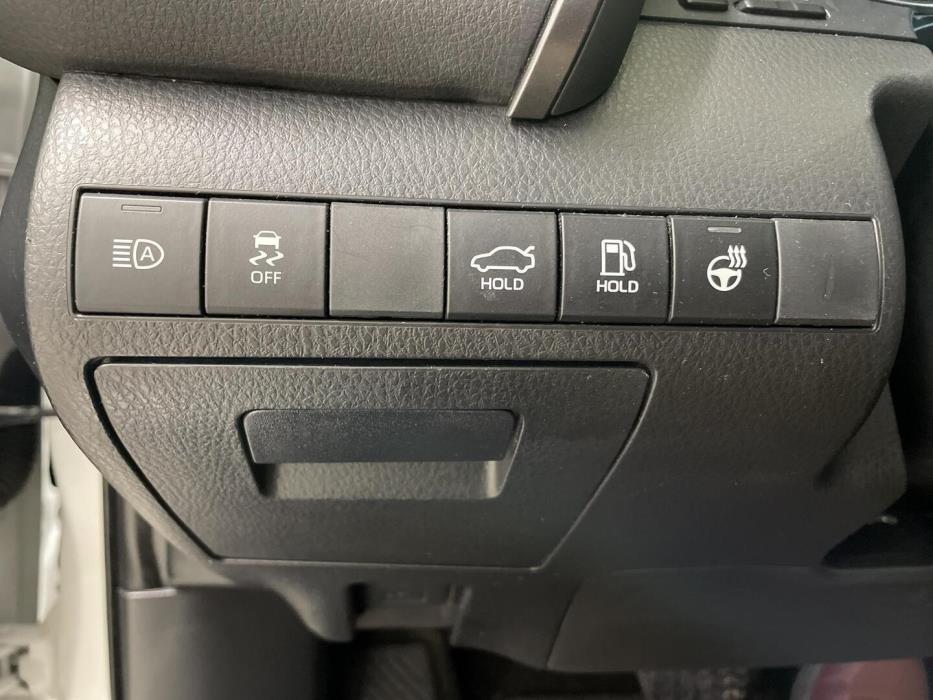 TOYOTA CAMRY 2023