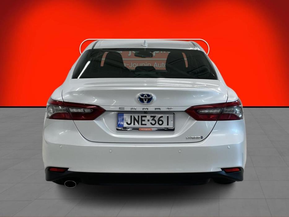 TOYOTA CAMRY 2023