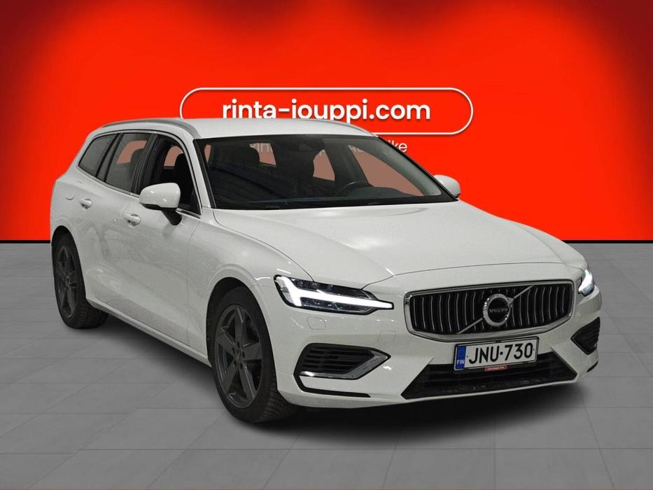 VOLVO V60 2021