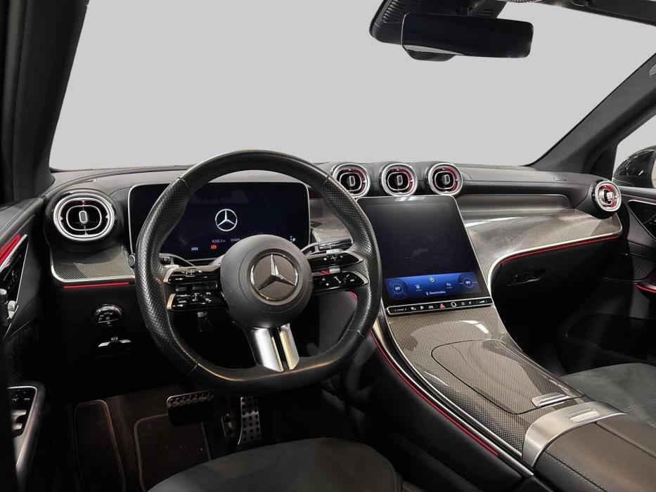 MERCEDES-BENZ GLC 2024