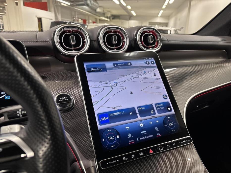 MERCEDES-BENZ GLC 2024