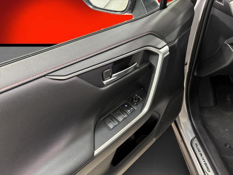 TOYOTA RAV4 PLUG-IN 2021