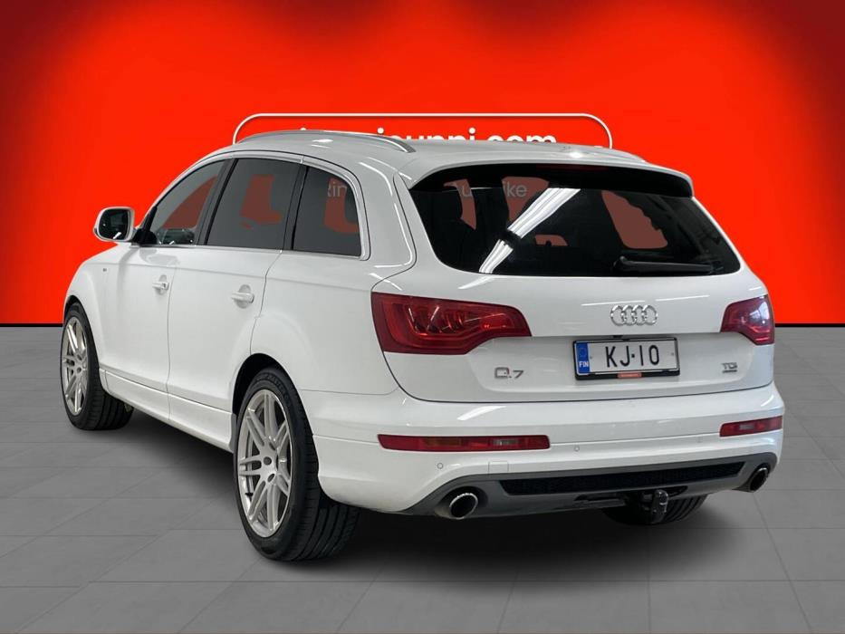 AUDI Q7 2012
