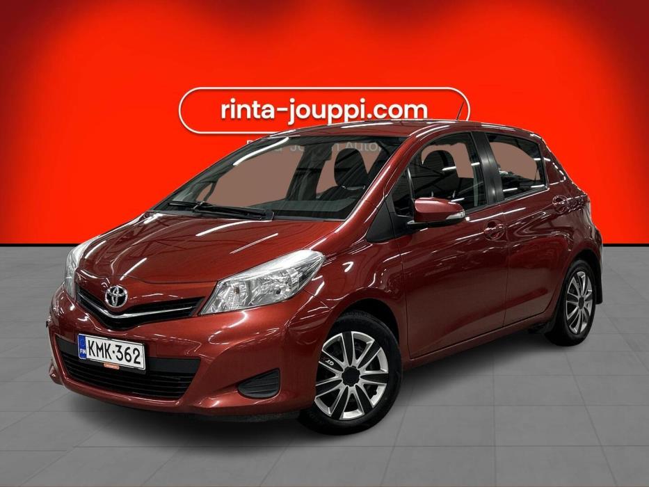 TOYOTA Yaris 2013