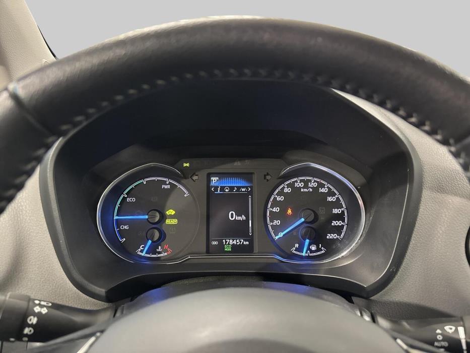 TOYOTA Yaris 2018