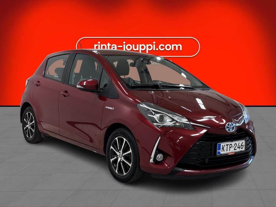 TOYOTA Yaris 2018