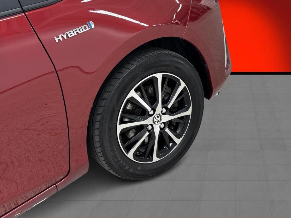 TOYOTA Yaris 2018