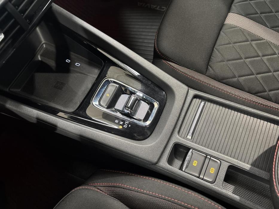 SKODA Octavia 2021