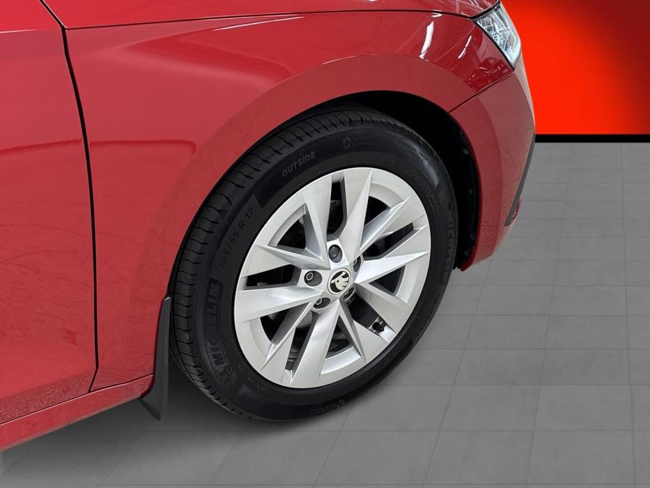 SKODA OCTAVIA 2021
