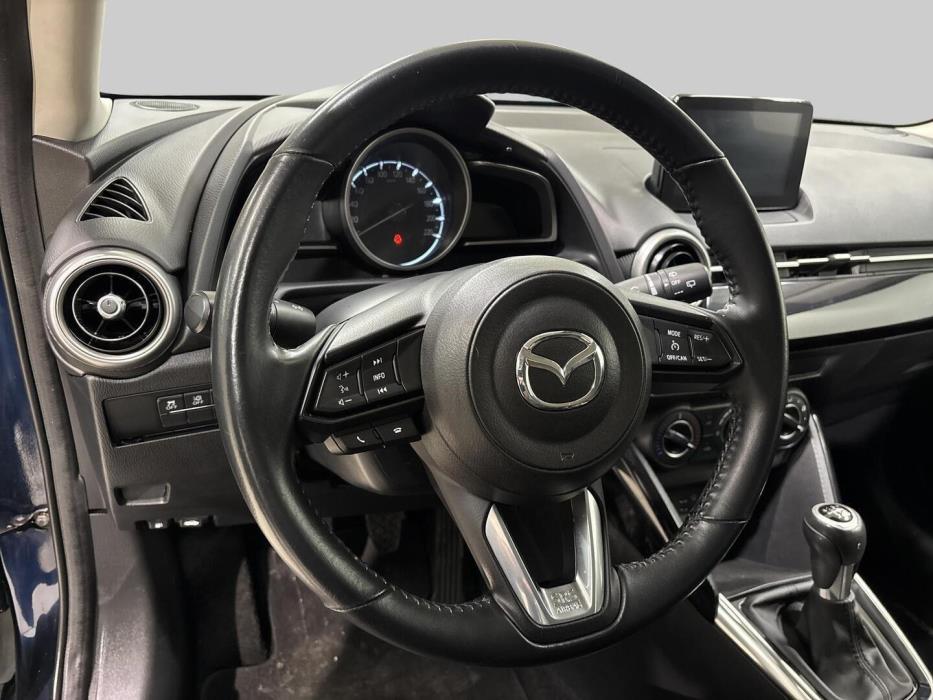 MAZDA 2 2020