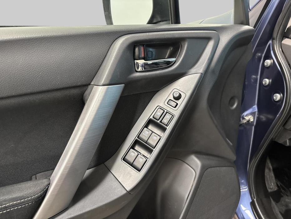 SUBARU Forester 2013