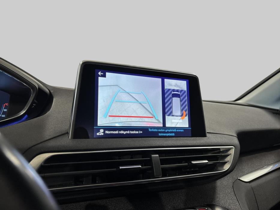 PEUGEOT 5008 2018