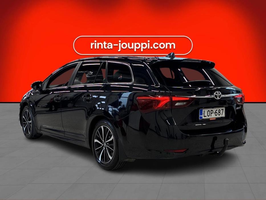 TOYOTA Avensis 2018