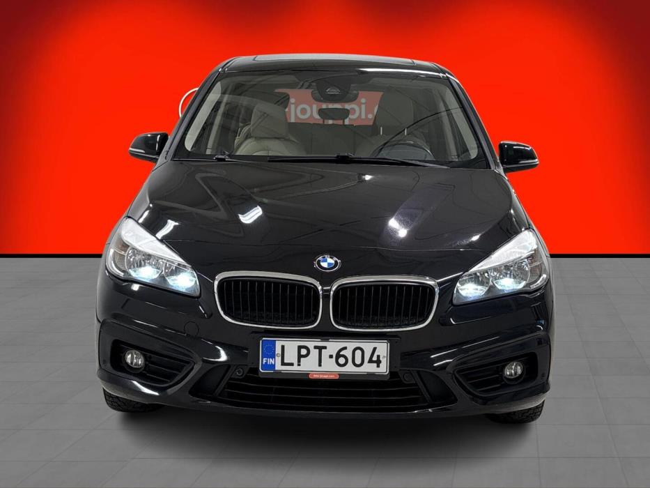 BMW 216 2016