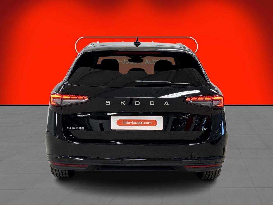 SKODA Superb 2026
