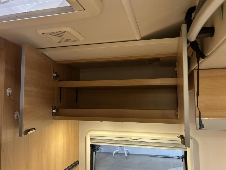 DETHLEFFS GLOBE4 T 7151 4 2015