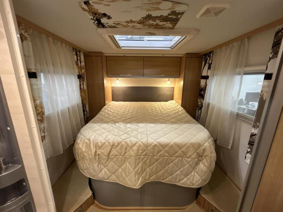 DETHLEFFS GLOBE4 T 7151 4 2015