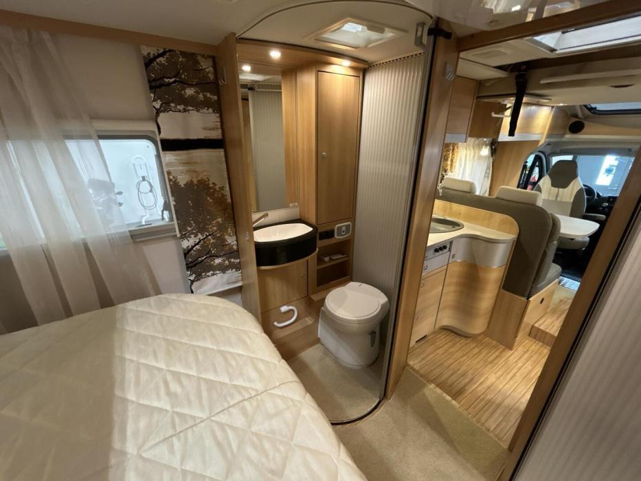 DETHLEFFS GLOBE4 T 7151 4 2015