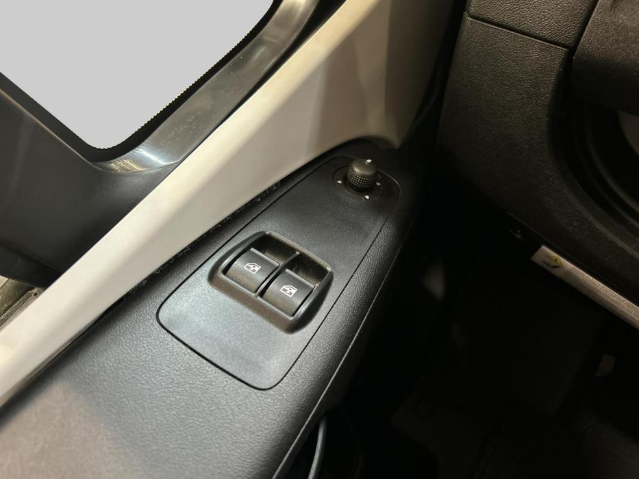 DETHLEFFS GLOBE4 T 7151 4 2015