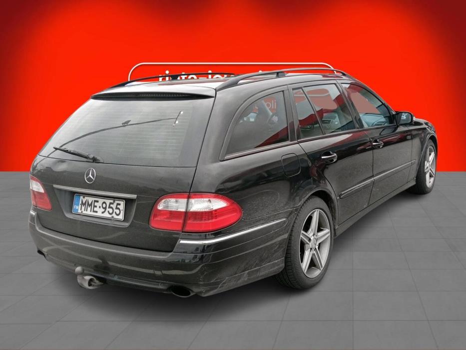 MERCEDES-BENZ E 2006