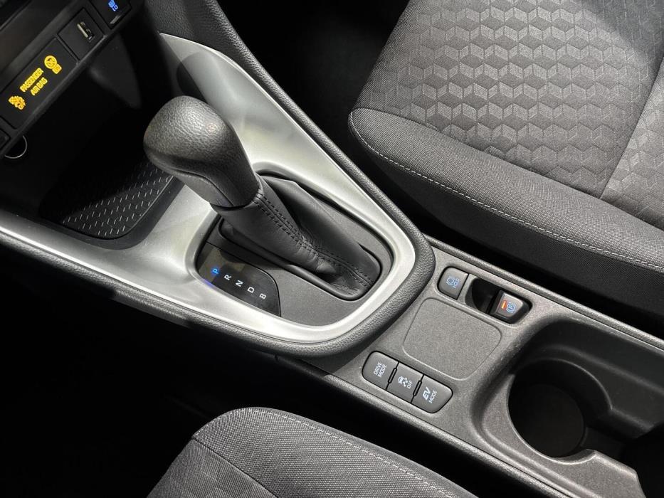 TOYOTA Yaris 2020