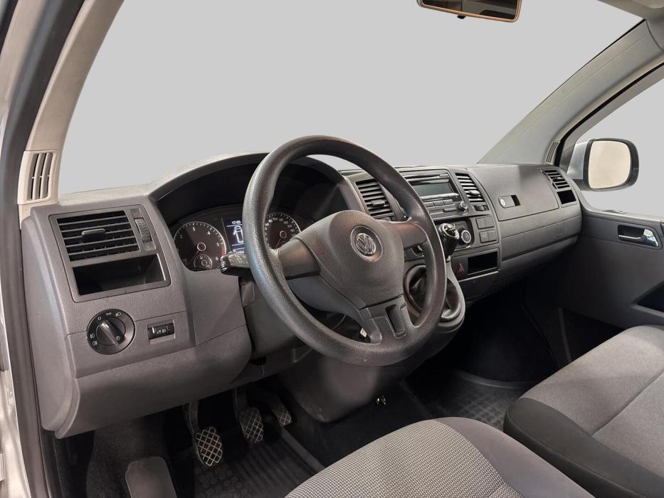 VOLKSWAGEN Caravelle 2010