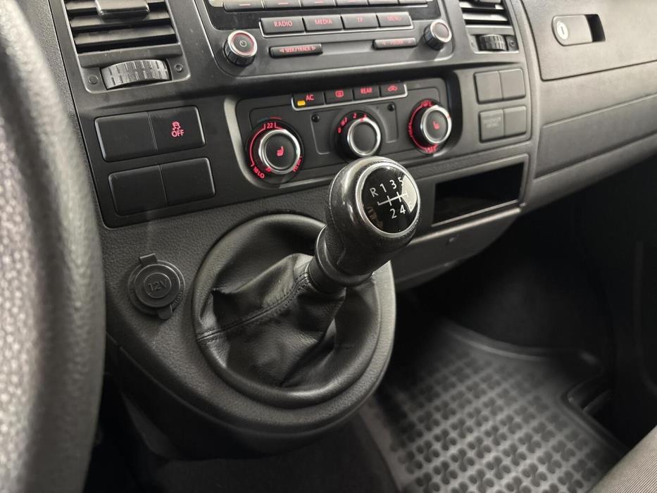 VOLKSWAGEN Caravelle 2010