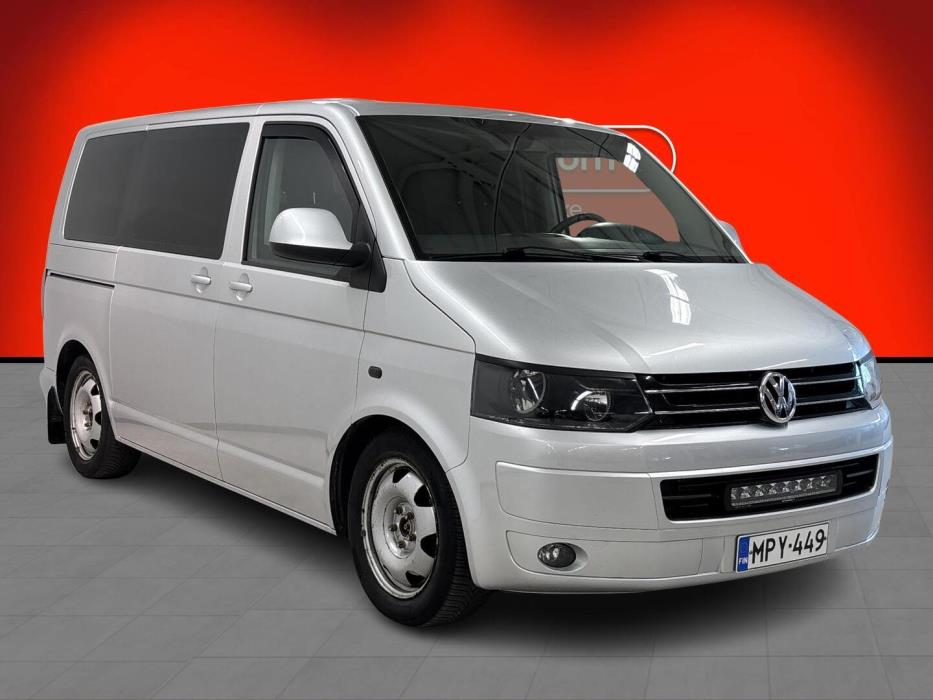 VOLKSWAGEN Caravelle 2010