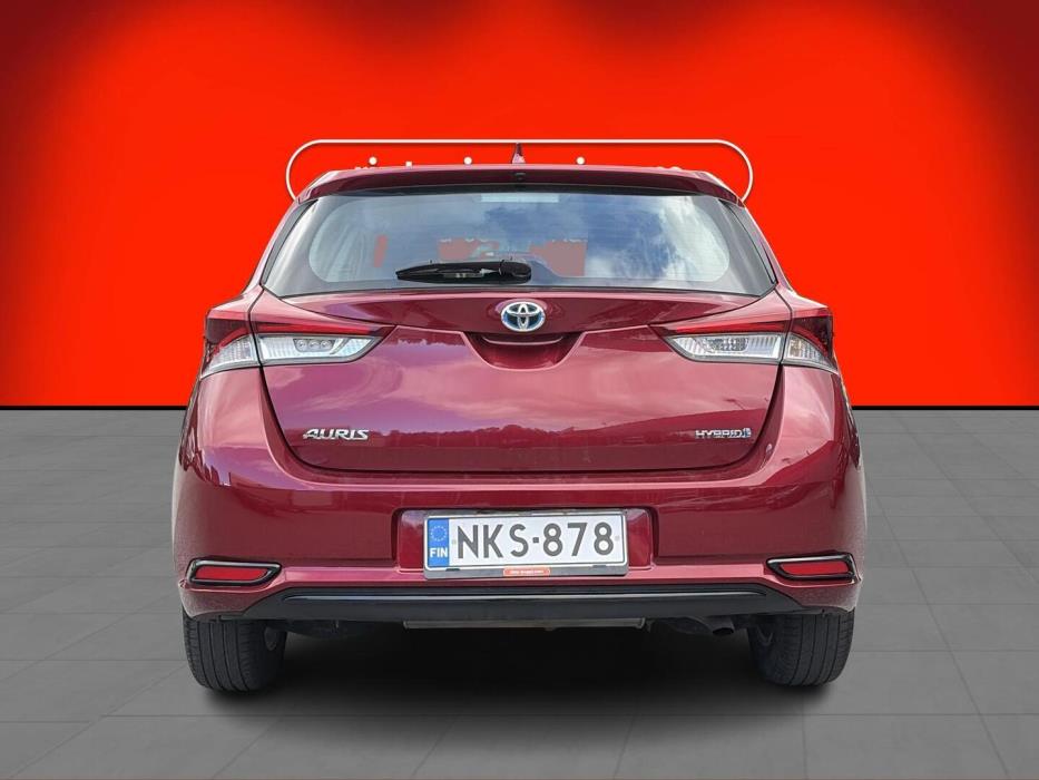 TOYOTA Auris 2017