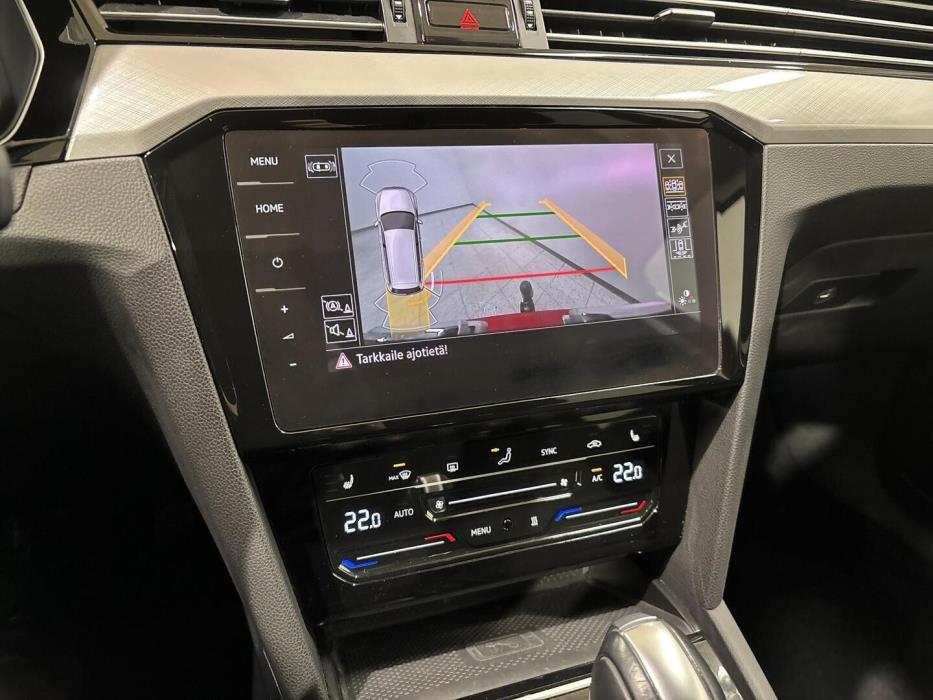 VOLKSWAGEN Passat 2022