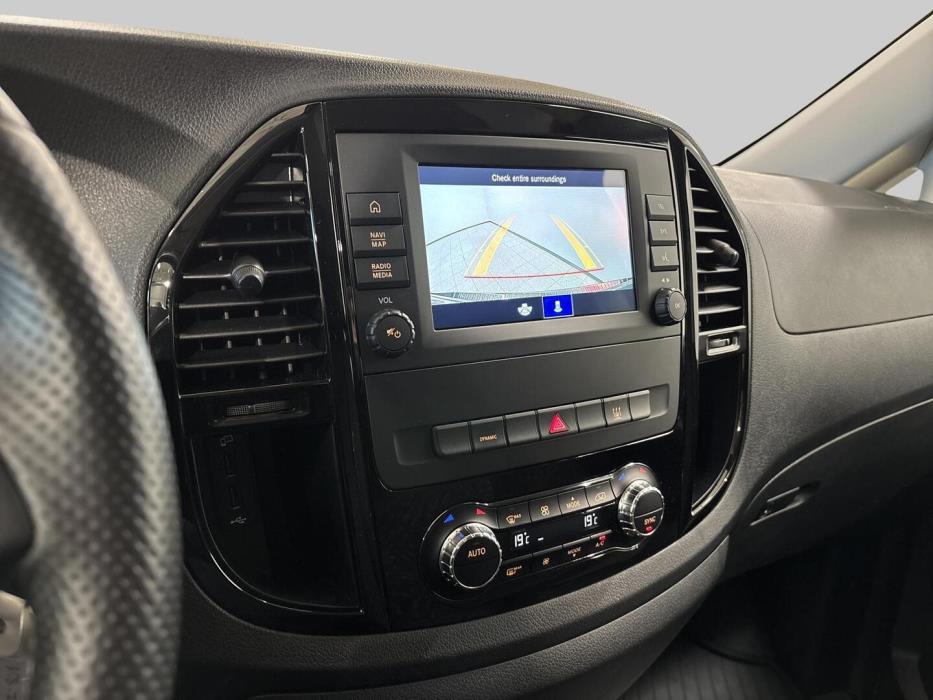MERCEDES-BENZ Vito 2023