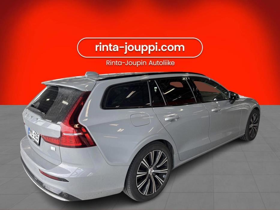 VOLVO V60 2024