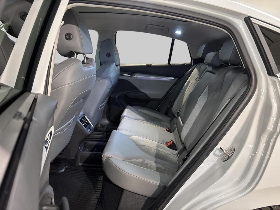 SKODA Enyaq 2024