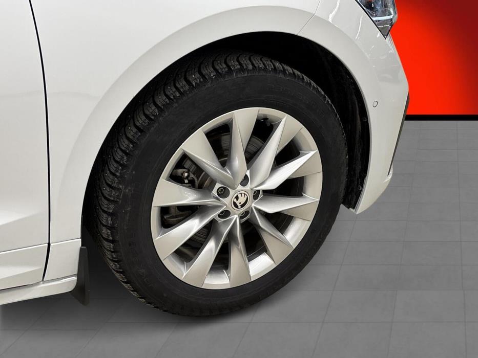 SKODA Enyaq 2024