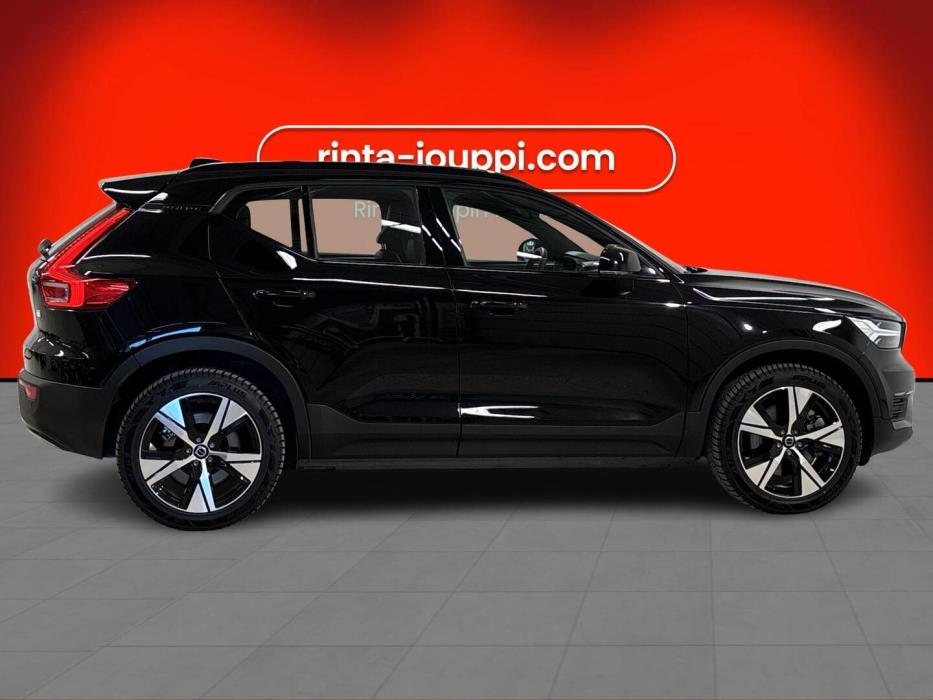 VOLVO XC40 2022