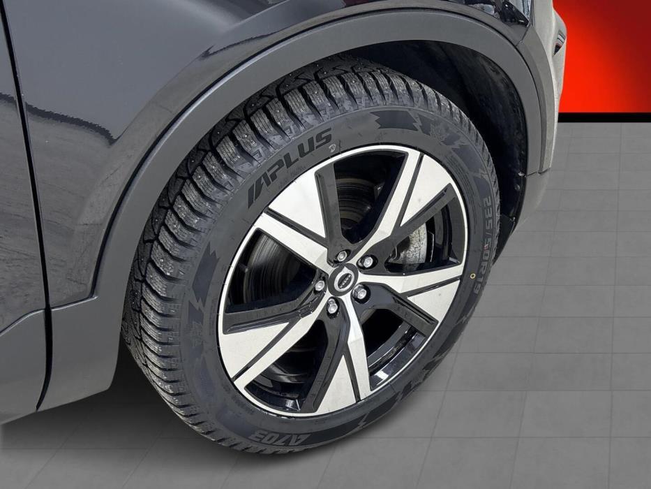 VOLVO XC40 2022