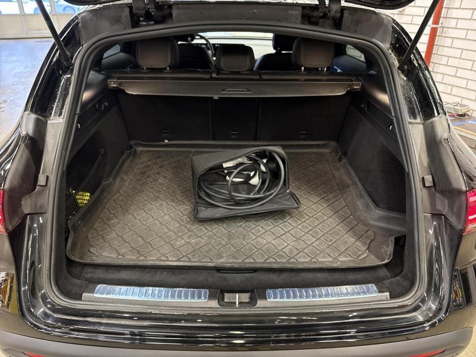 MERCEDES-BENZ EQC 2023