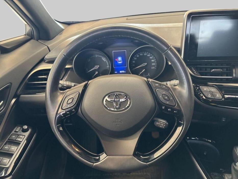 TOYOTA C-HR 2019