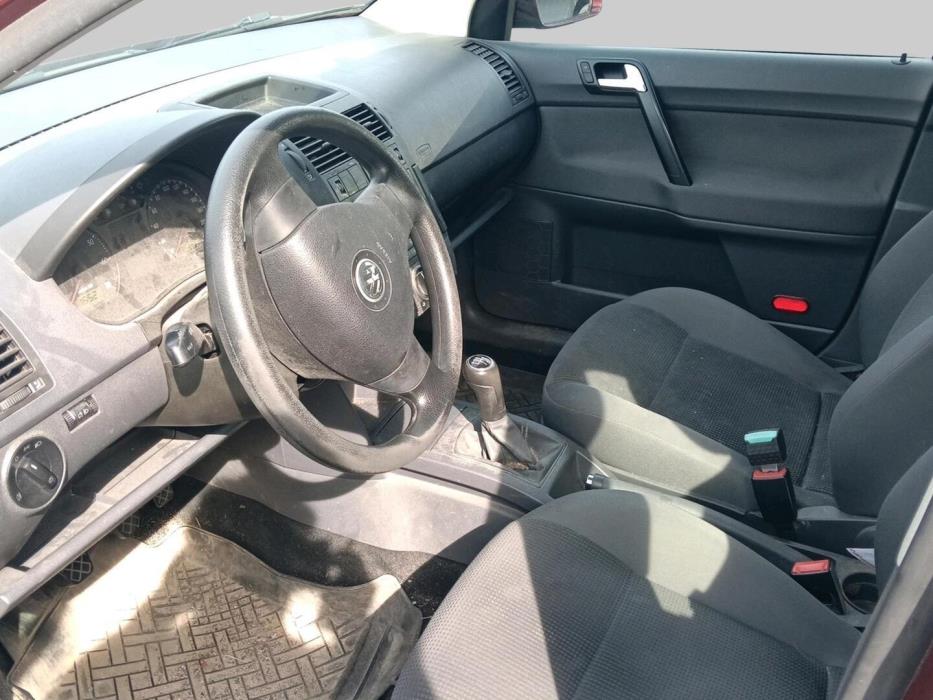 VOLKSWAGEN Polo 2008