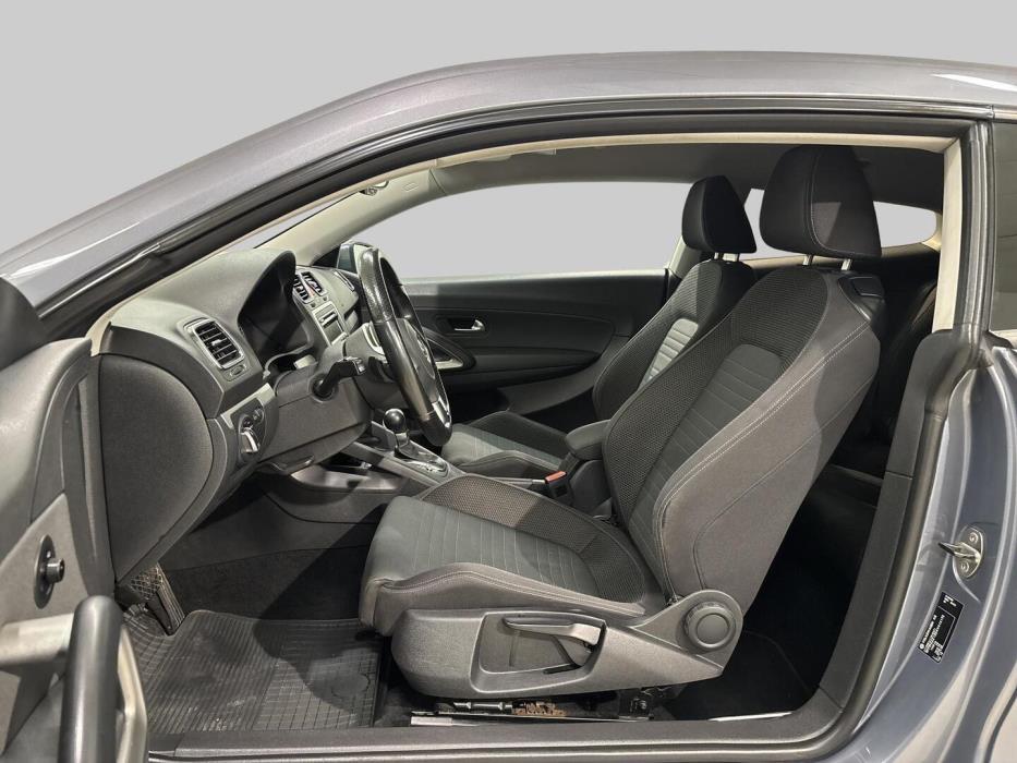 VOLKSWAGEN Scirocco 2009
