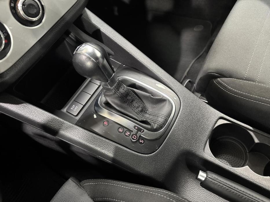 VOLKSWAGEN Scirocco 2009