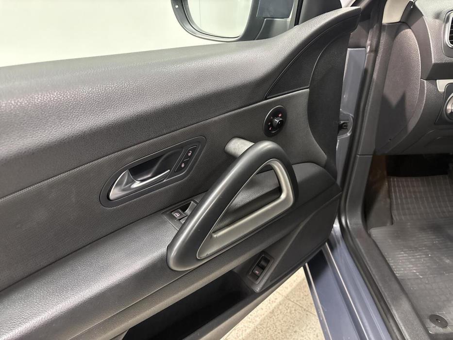 VOLKSWAGEN Scirocco 2009