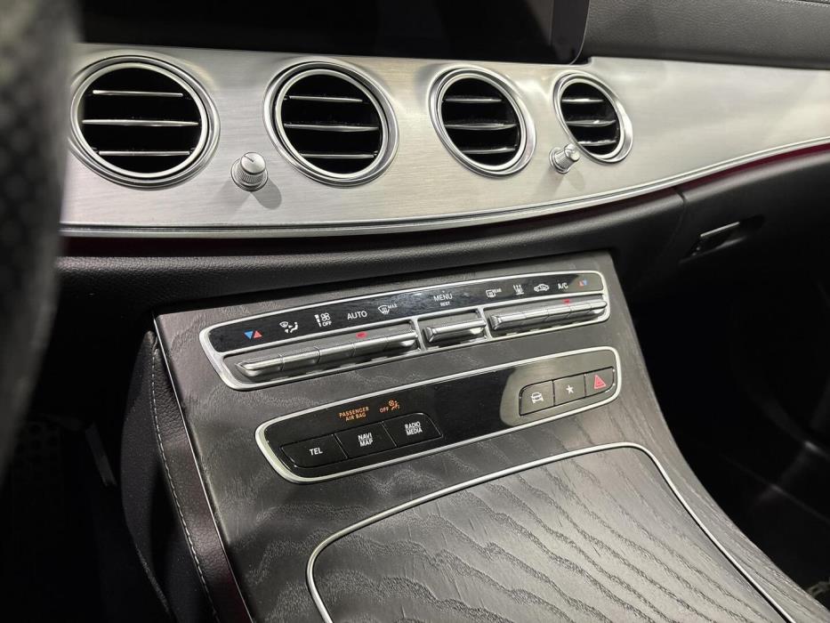 MERCEDES-BENZ E 2021