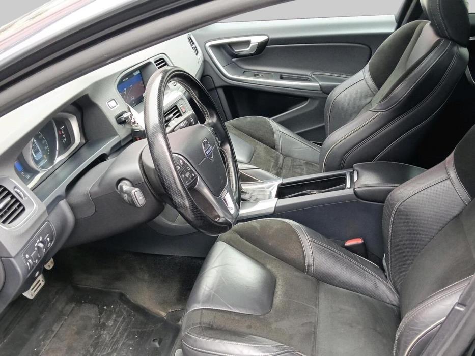 VOLVO S60 2015
