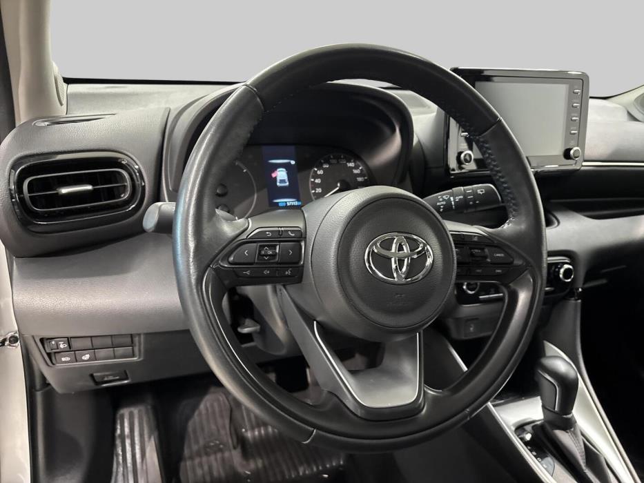 TOYOTA Yaris 2024