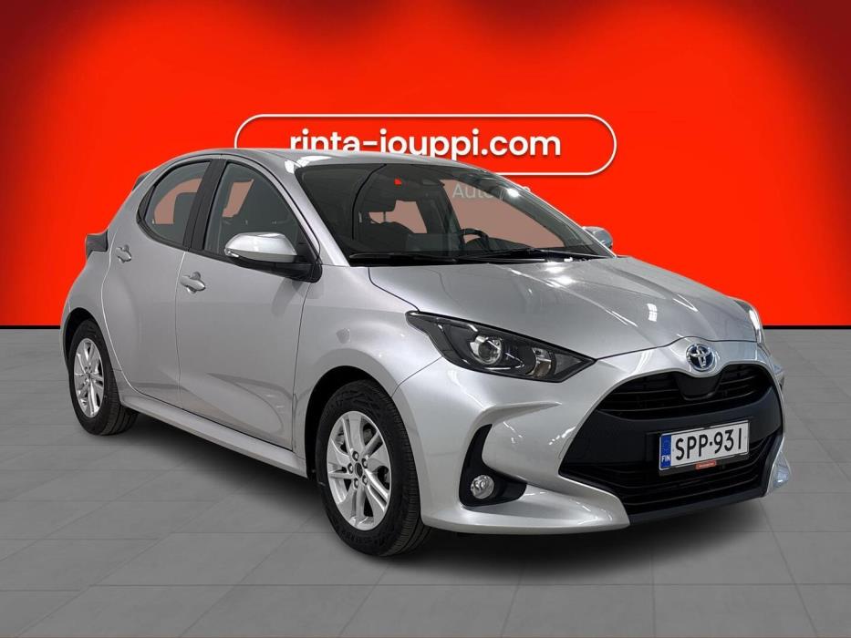 TOYOTA Yaris 2024