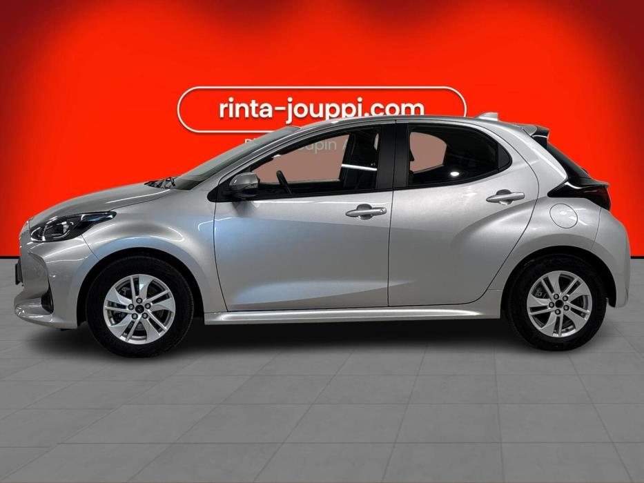 TOYOTA Yaris 2024